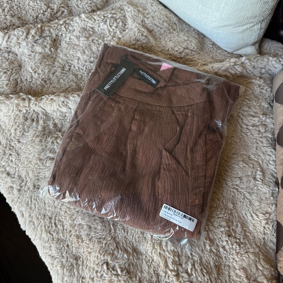 PrettyLittleThing Chocolate Brown Textured Wide Leg Pant Trouser Pants Trousers - Picture 7 of 8